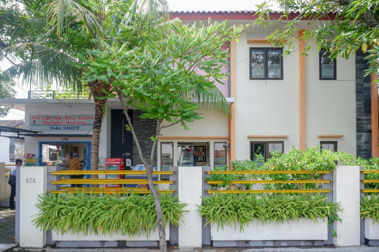 Reddoorz Syariah Near Exit Tol Krapyak Semarang Hotel Exterior foto